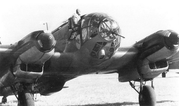 He111 du 4KG 1.jpg